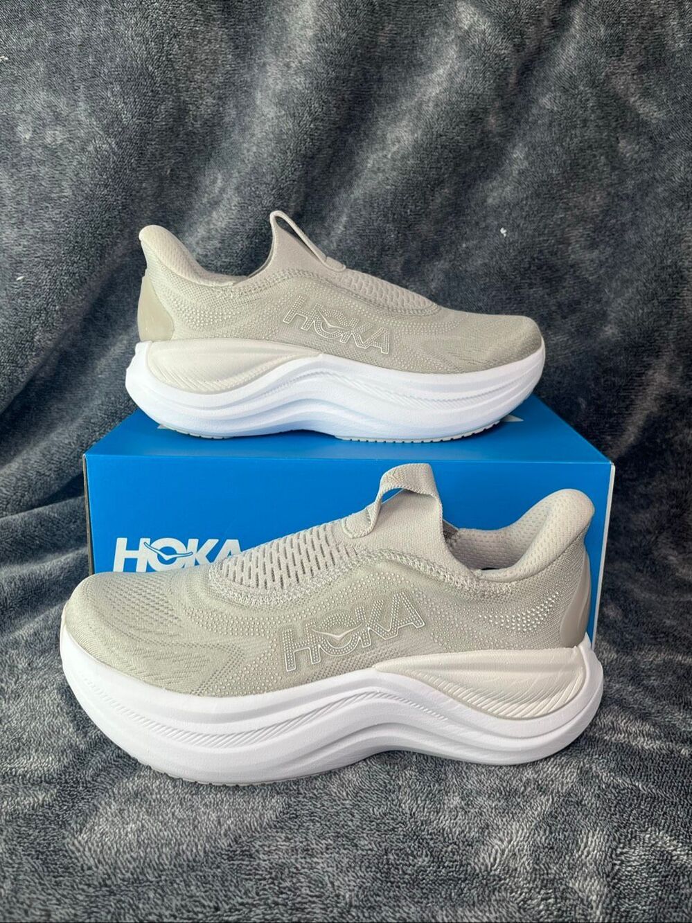 HOKA Skyward Laceless Putty White Womens Size 9 New Box Running